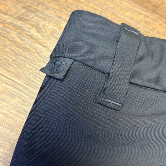 Lululemon Commission Classic-Fit Short 9” Warpstreme Obsidian Gray Mens 33 - Picture 9 of 12